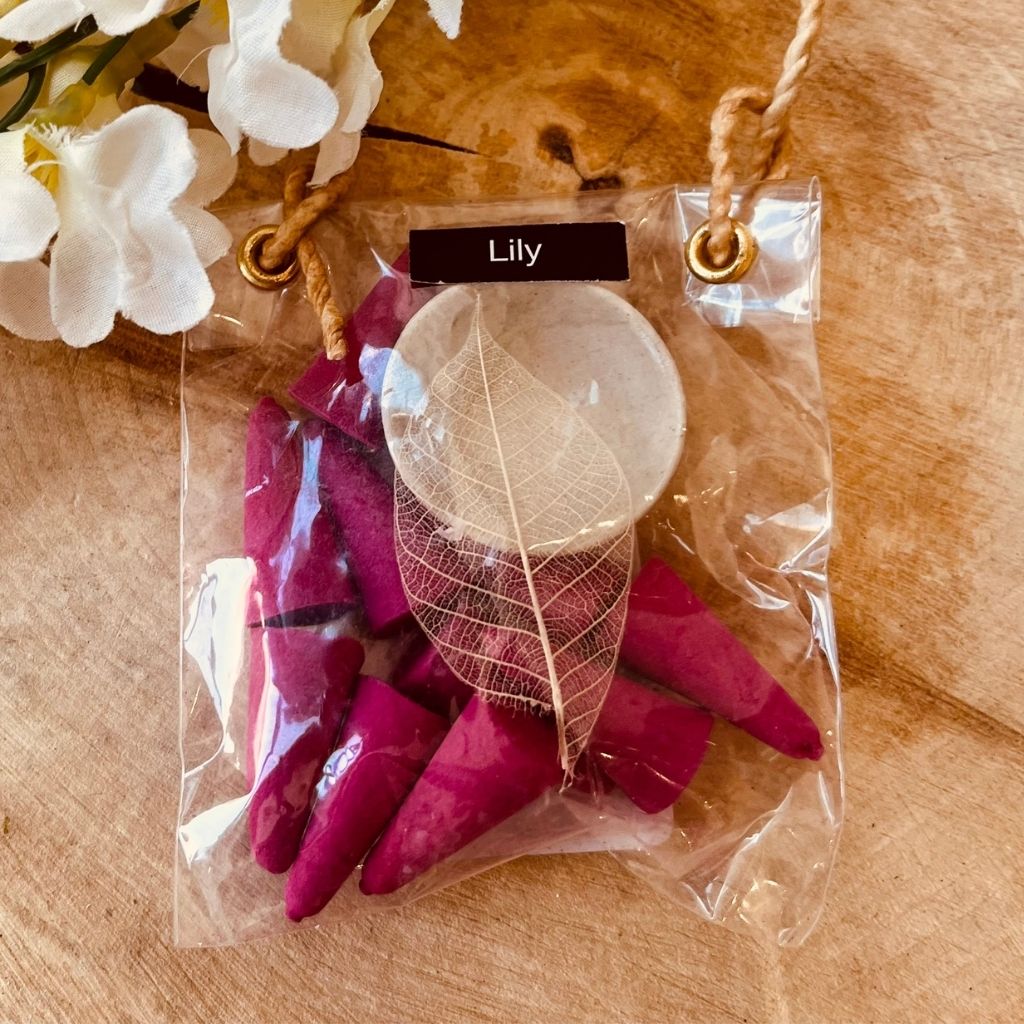 Incense cone pack of 10 - lily