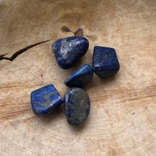 Small lapis lazuli gemstone